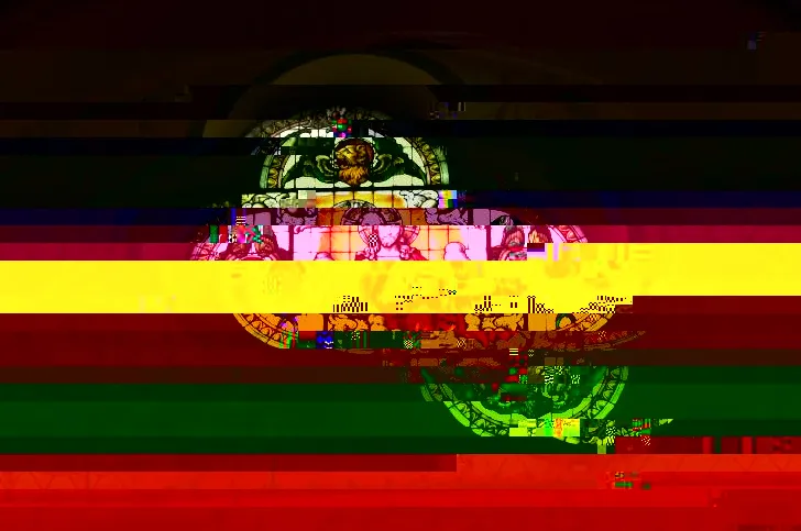 Broken on Purpose: How Glitch Culture Became the New Flex in Underground Design